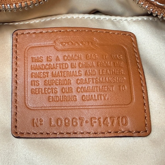 Coach Authentic Optic Signature Zoe Bag - Picture 12 of 16
